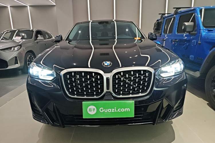 Used BMW X4 2022 xDrive 25i M Sport Package Front