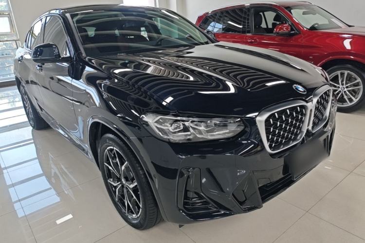 Used BMW X4 2022 xDrive 25i M Sport Package Front Right 45 Deg