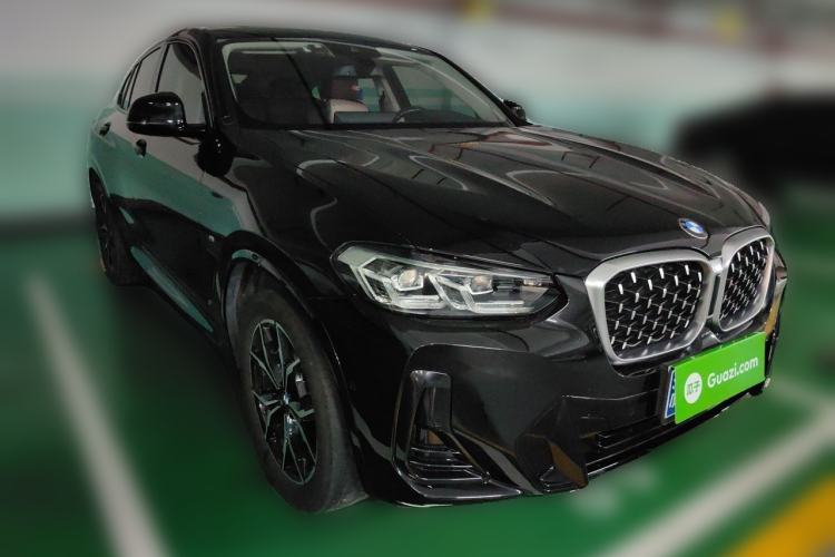 Used BMW X4 2022 xDrive 25i M Sport Package Front Right 45 Deg