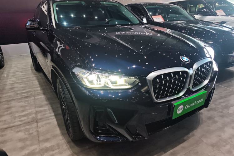 Used BMW X4 2022 xDrive 25i M Sport Package Front Right 45 Deg