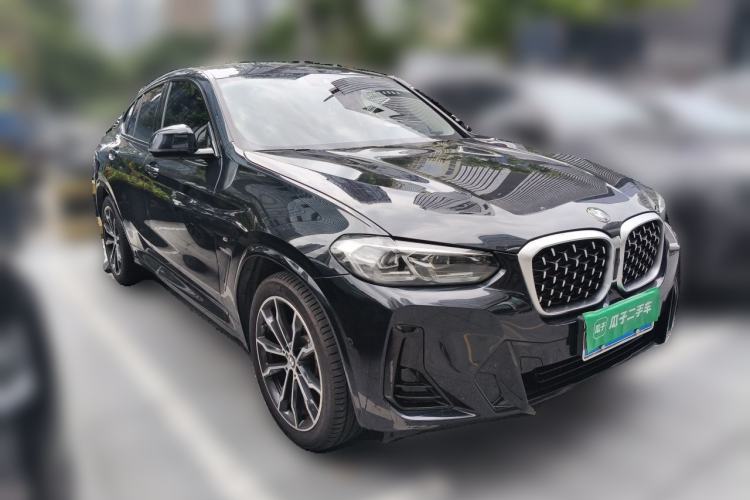 Used BMW X4 2022 xDrive 30i M Sport Package Front Right 45 Deg