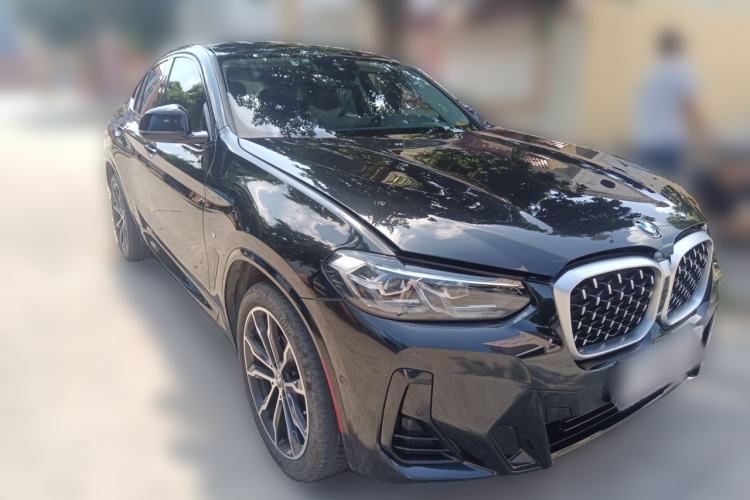 Used BMW X4 2022 xDrive 30i M Sport Package Front Right 45 Deg
