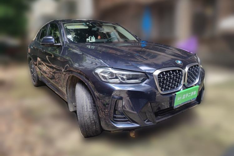 Used BMW X4 2022 xDrive 25i M Sport Package Front Right 45 Deg