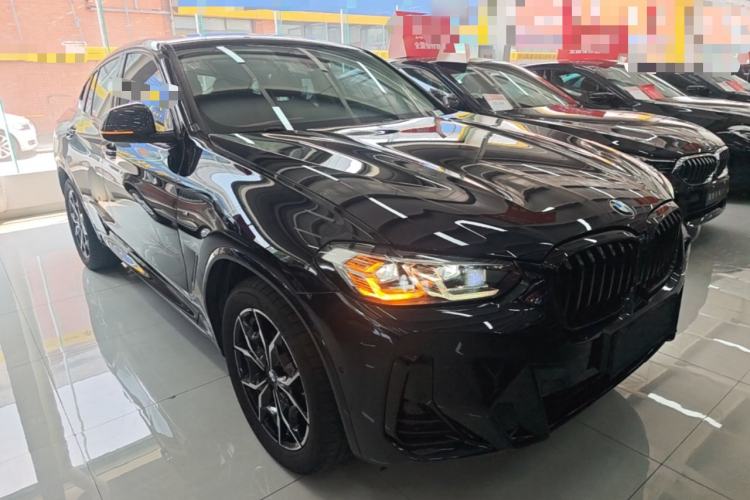 Used BMW X4 2022 xDrive 25i M Sport Package Front Right 45 Deg