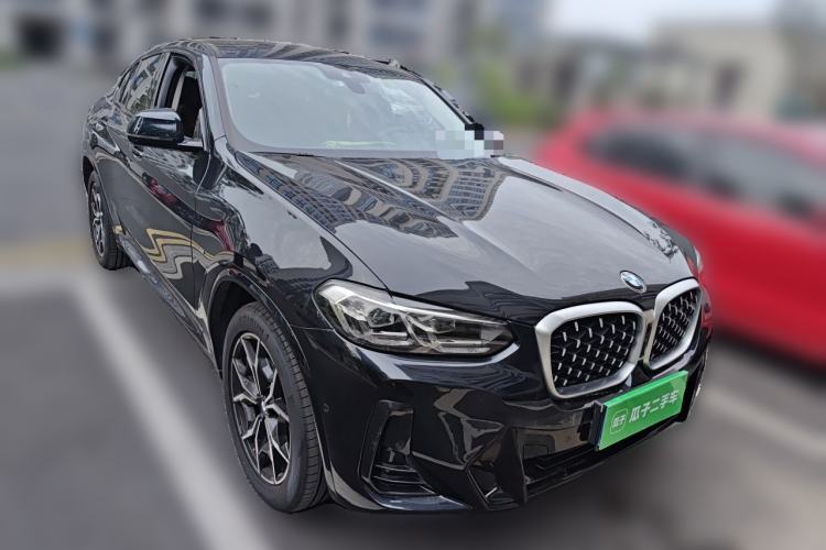 Used BMW X4 2022 xDrive 25i M Sport Package Front Right 45 Deg