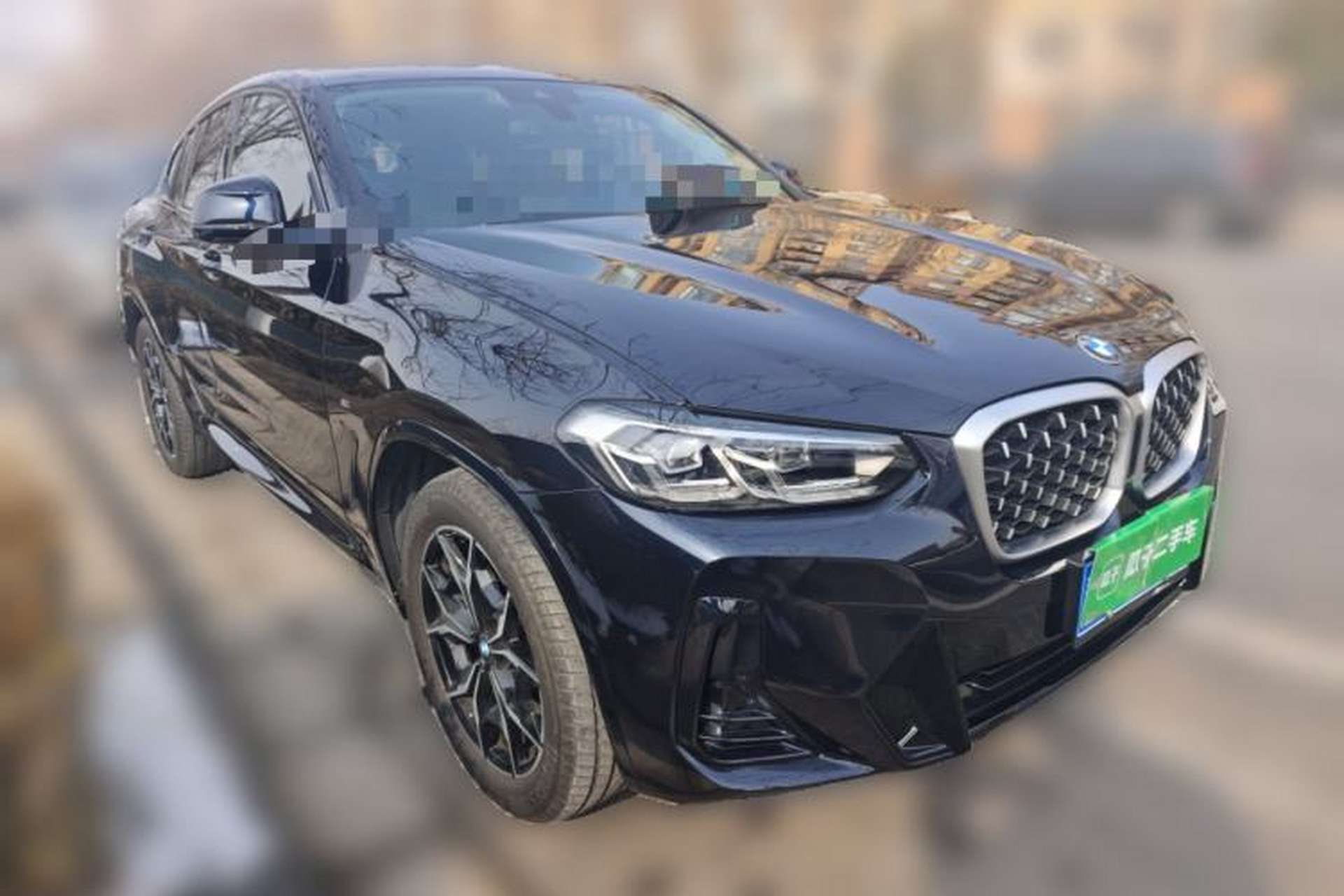 Used BMW X4 2022 xDrive 25i M Sport Package Front Right 45 Deg
