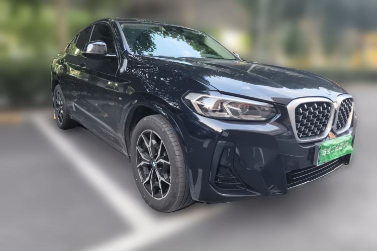 Used BMW X4 2022 xDrive 25i M Sport Package Front Right 45 Deg