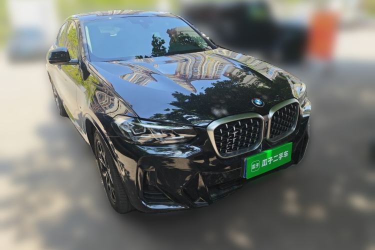 Used BMW X4 2022 xDrive 25i M Sport Package Front Right 45 Deg