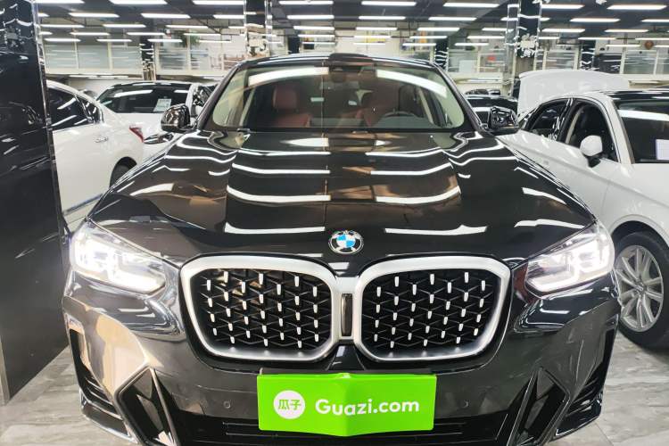 Used BMW X4 2022 xDrive 25i M Sport Package Front