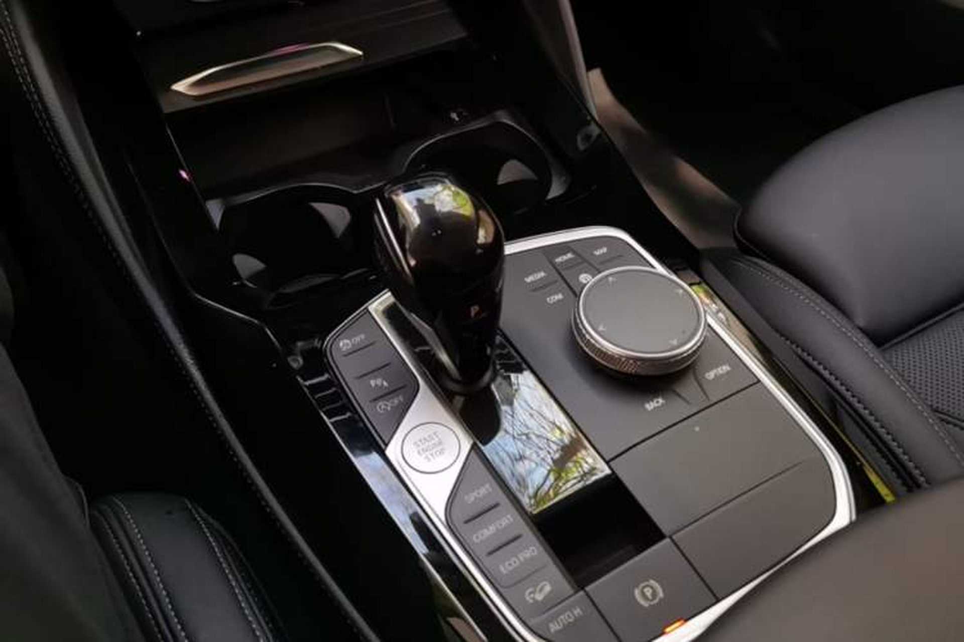 Used BMW X4 2022 xDrive 25i M Sport Package Gear Lever