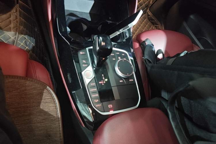 Used BMW X4 2022 xDrive 25i M Sport Package Gear Lever