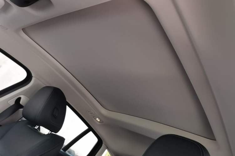 Used BMW X4 2022 xDrive 25i M Sport Package Headliner