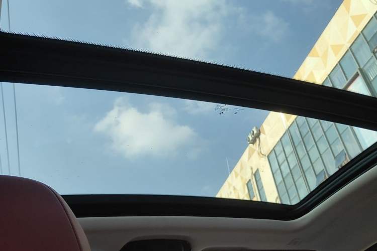 Used BMW X4 2022 xDrive 25i M Sport Package Headliner