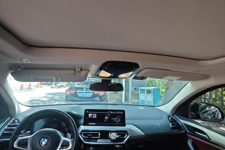 Used BMW X4 2022 xDrive 30i M Sport Package Headliner