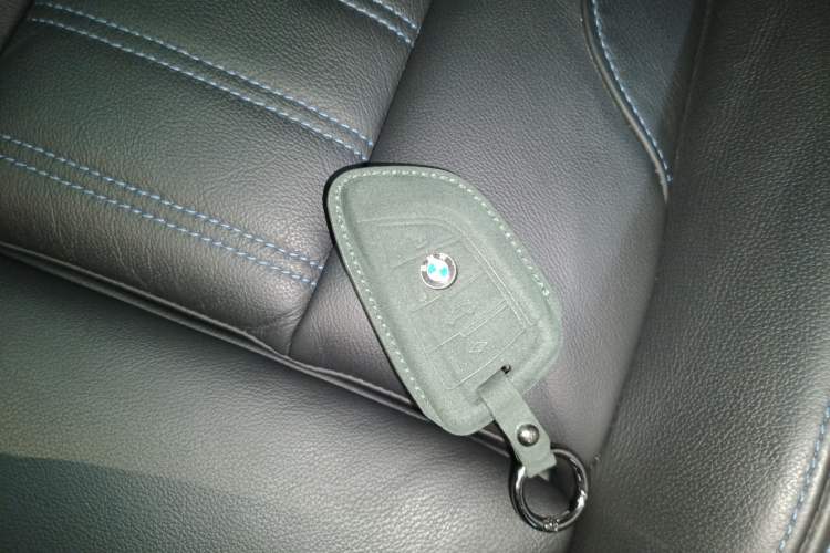 Used BMW X4 2022 M40i Interior 1