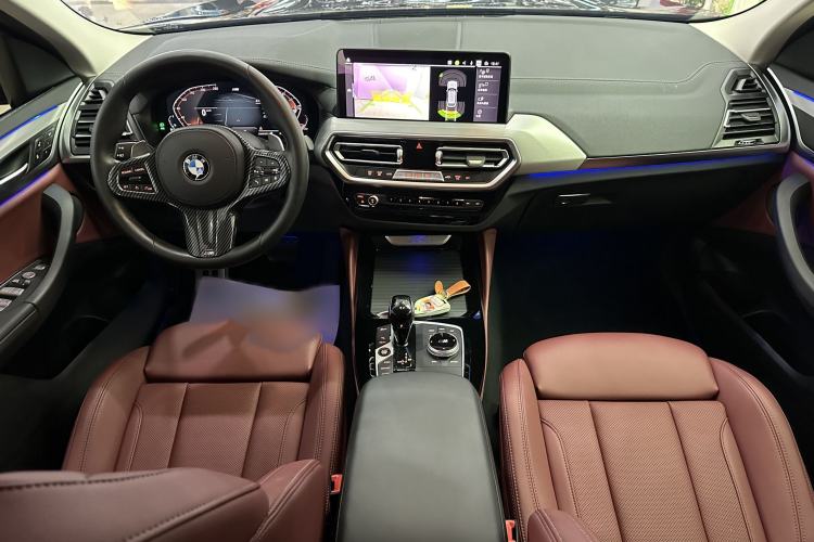 Used BMW X4 2022 xDrive 25i M Sport Package Interior 1