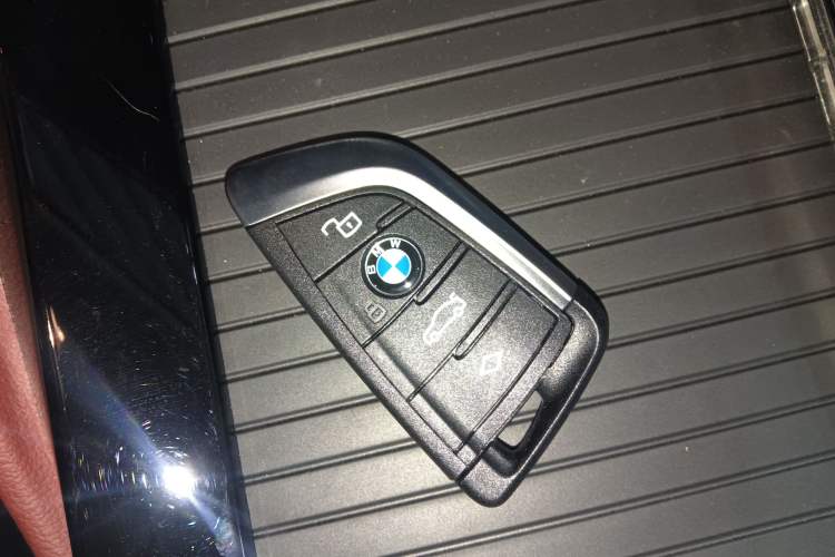 Used BMW X4 2022 xDrive 30i M Sport Package Interior 1