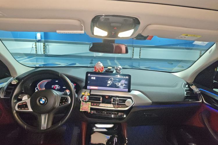 Used BMW X4 2022 xDrive 25i M Sport Package Interior 2