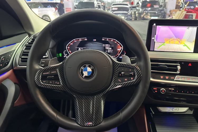 Used BMW X4 2022 xDrive 25i M Sport Package Interior 2