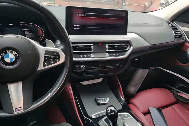 Used BMW X4 2022 xDrive 25i M Sport Package Interior 2