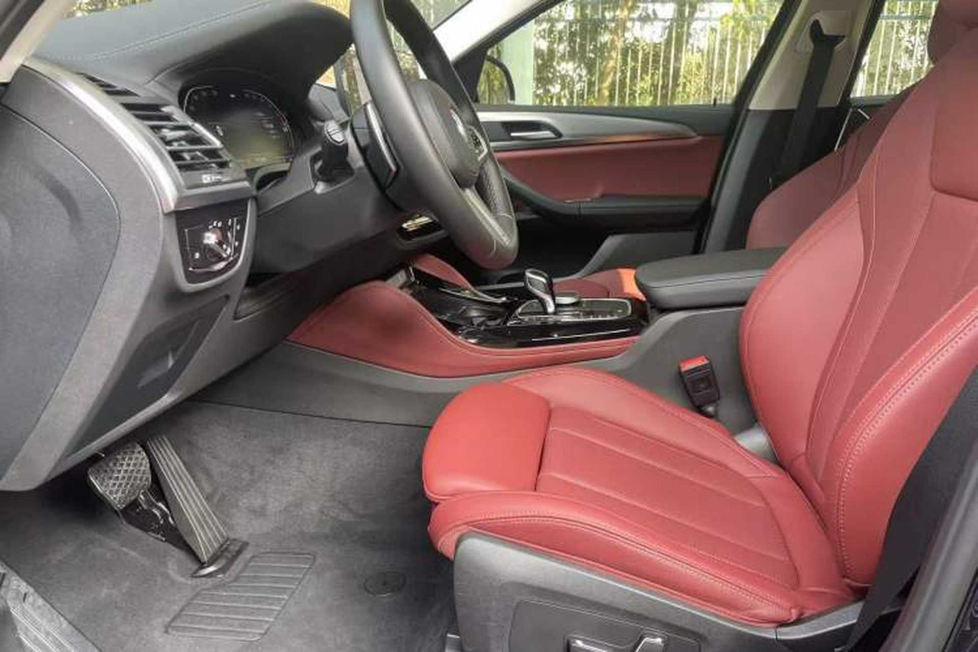 Used BMW X4 2022 xDrive 30i M Sport Package Interior 3