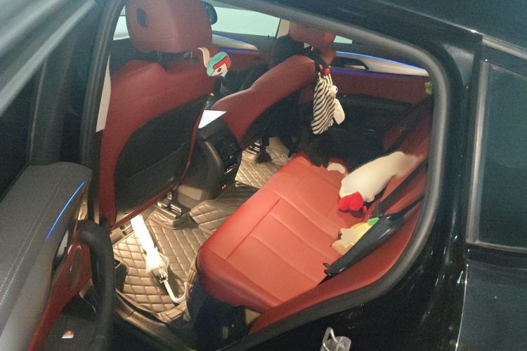 Used BMW X4 2022 xDrive 25i M Sport Package Interior 4