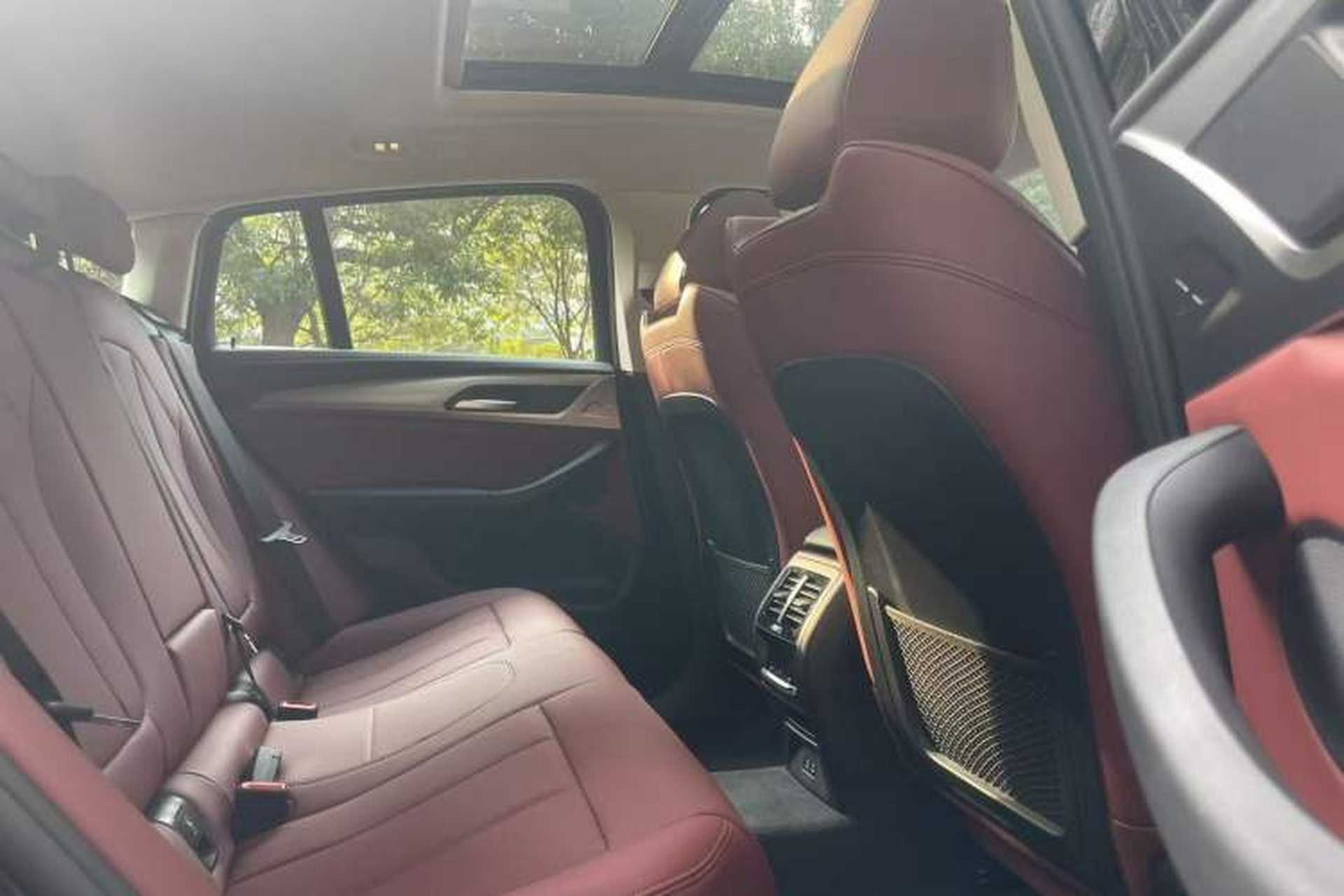 Used BMW X4 2022 xDrive 30i M Sport Package Interior 4