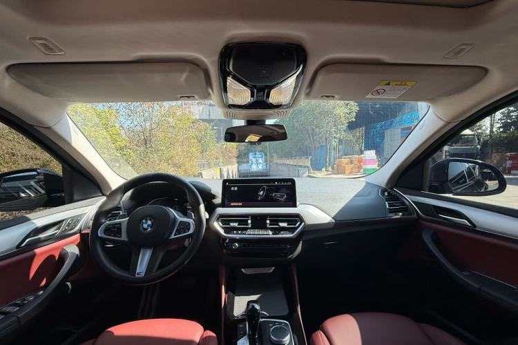 Used BMW X4 2022 xDrive 25i M Sport Package Interior 5