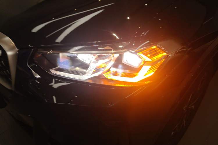 Used BMW X4 2022 xDrive 25i M Sport Package Left Front Headlight