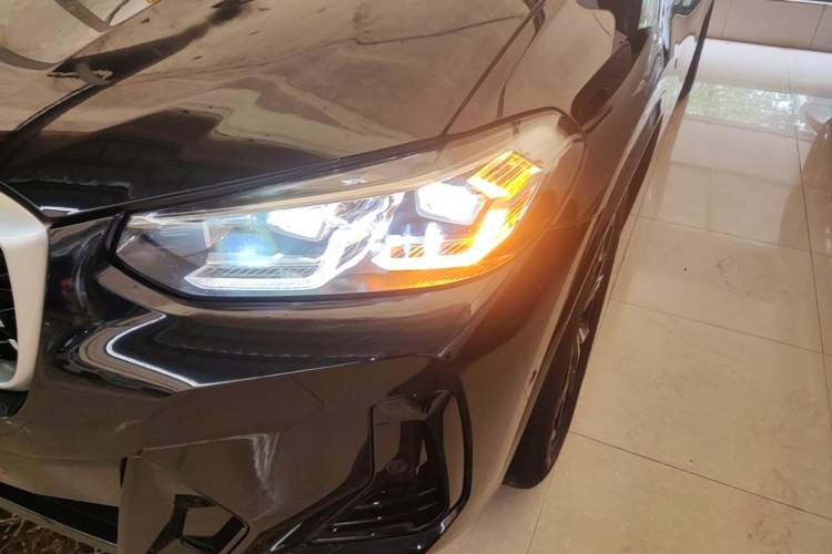 Used BMW X4 2022 xDrive 25i M Sport Package Left Front Headlight