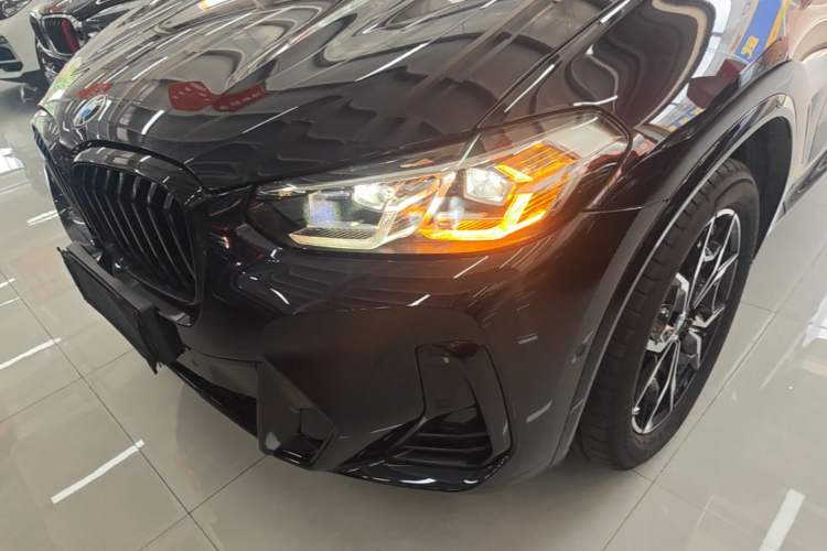 Used BMW X4 2022 xDrive 25i M Sport Package Left Front Headlight