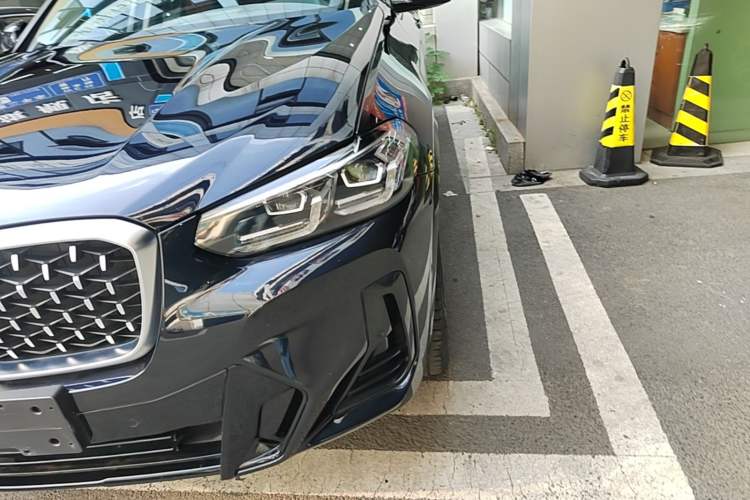 Used BMW X4 2022 xDrive 30i M Sport Package Left Front Headlight