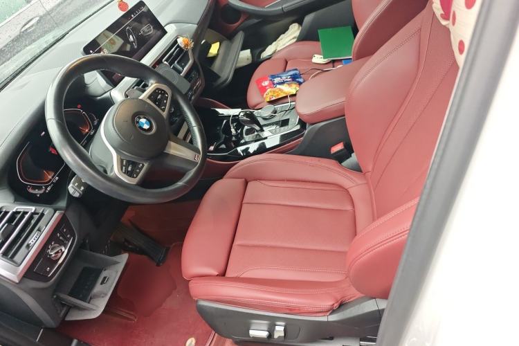 Used BMW X4 2022 xDrive 25i M Sport Package Left Front Seat