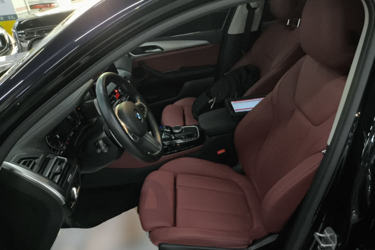 Used BMW X4 2022 xDrive 25i M Sport Package Left Front Seat