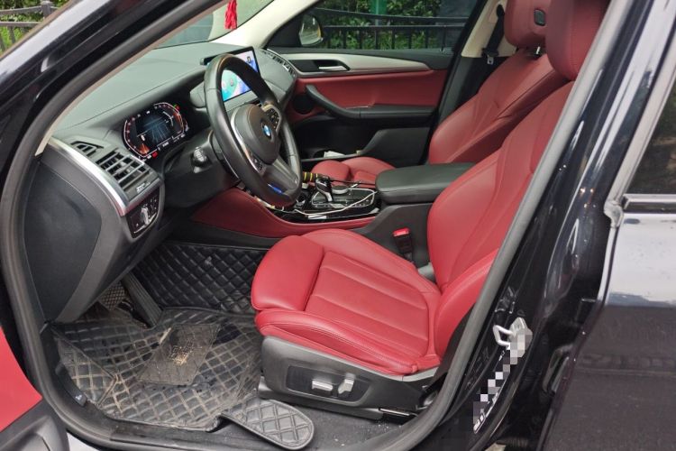 Used BMW X4 2022 xDrive 25i M Sport Package Left Front Seat