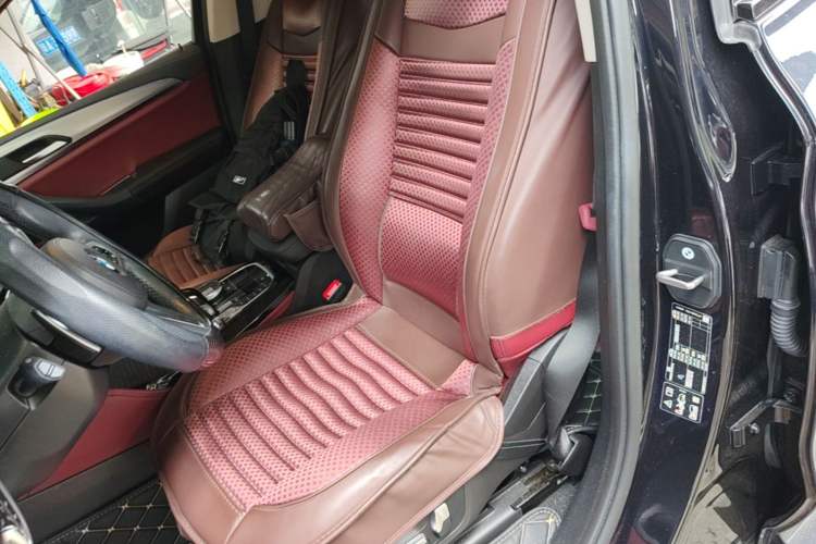 Used BMW X4 2022 xDrive 25i M Sport Package Left Front Seat
