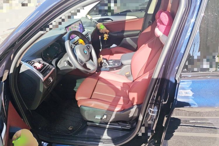 Used BMW X4 2022 xDrive 25i M Sport Package Left Front Seat