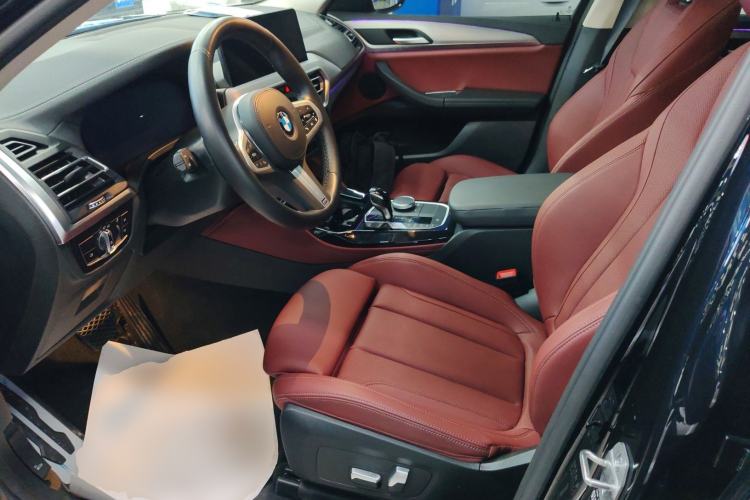 Used BMW X4 2022 xDrive 25i M Sport Package Left Front Seat