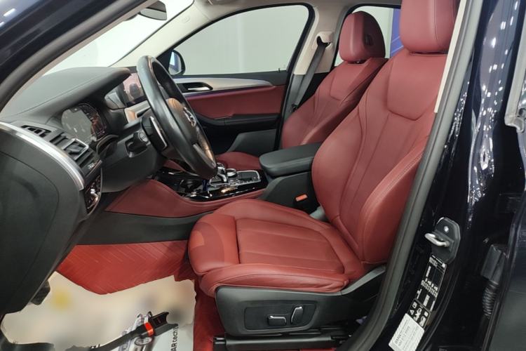Used BMW X4 2022 xDrive 25i M Sport Package Left Front Seat