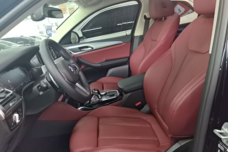 Used BMW X4 2022 xDrive 25i M Sport Package Left Front Seat