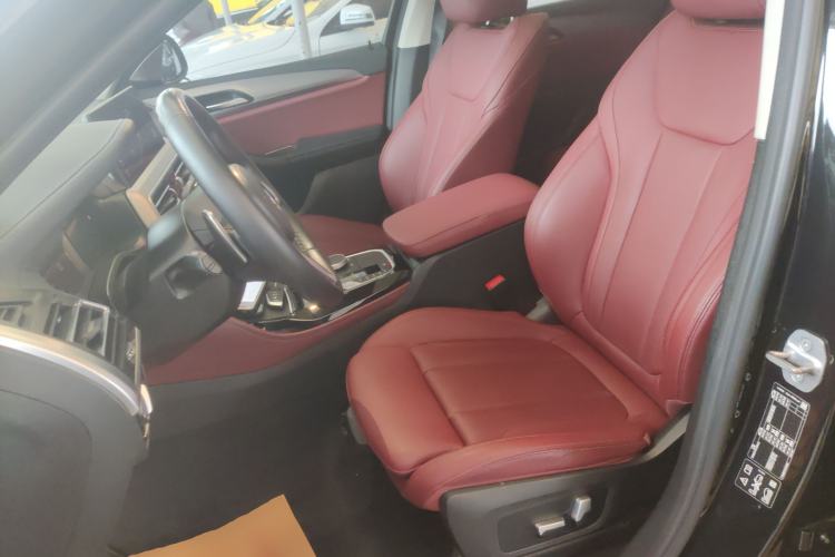 Used BMW X4 2022 xDrive 30i M Sport Package Left Front Seat