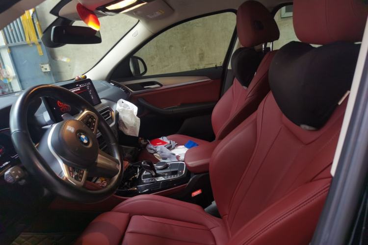 Used BMW X4 2022 xDrive 25i M Sport Package Left Front Seat