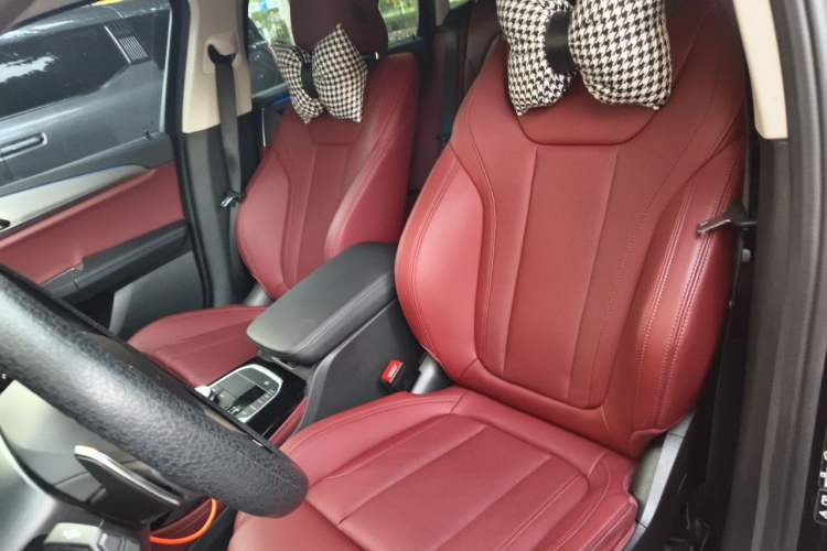 Used BMW X4 2022 xDrive 25i M Sport Package Left Front Seat