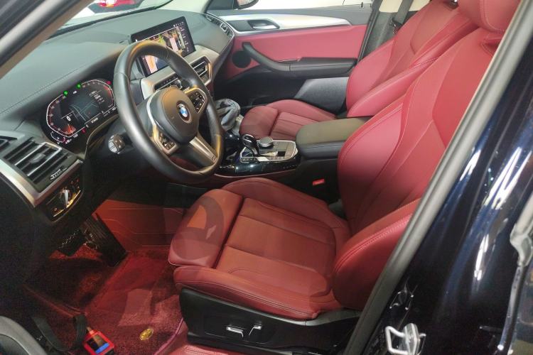 Used BMW X4 2022 xDrive 30i M Sport Package Left Front Seat