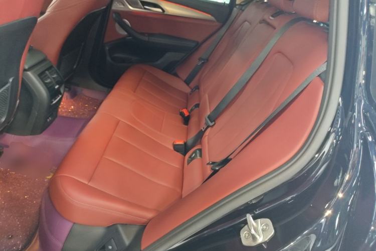 Used BMW X4 2022 xDrive 25i M Sport Package Left Rear Seat