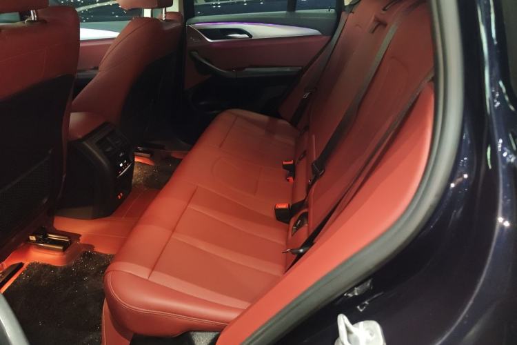 Used BMW X4 2022 xDrive 25i M Sport Package Left Rear Seat