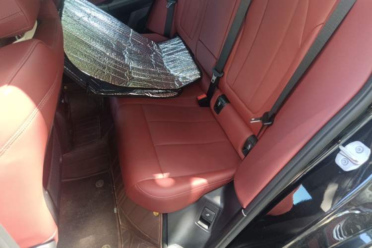 Used BMW X4 2022 xDrive 30i M Sport Package Left Rear Seat
