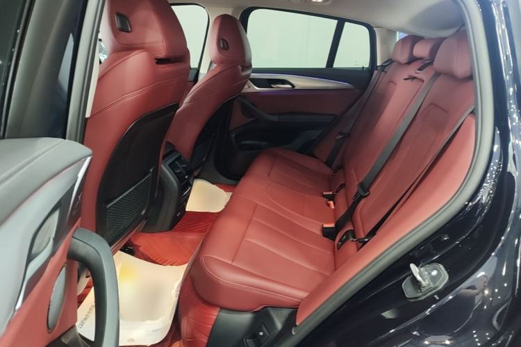 Used BMW X4 2022 xDrive 25i M Sport Package Left Rear Seat