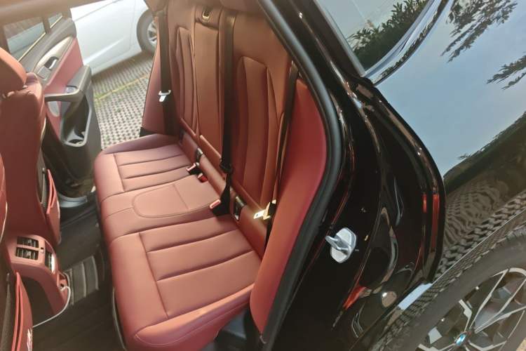 Used BMW X4 2022 xDrive 25i M Sport Package Left Rear Seat