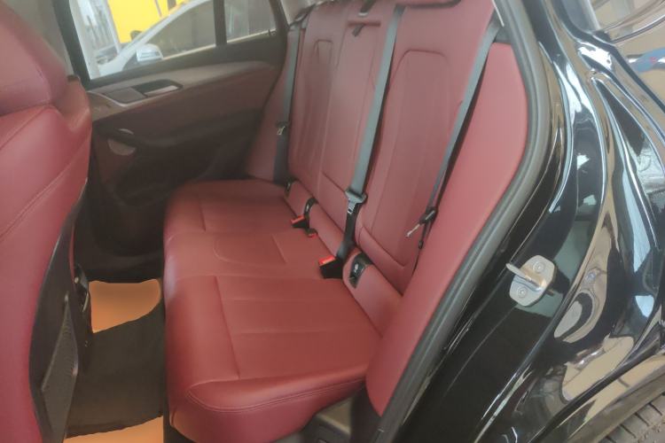 Used BMW X4 2022 xDrive 30i M Sport Package Left Rear Seat